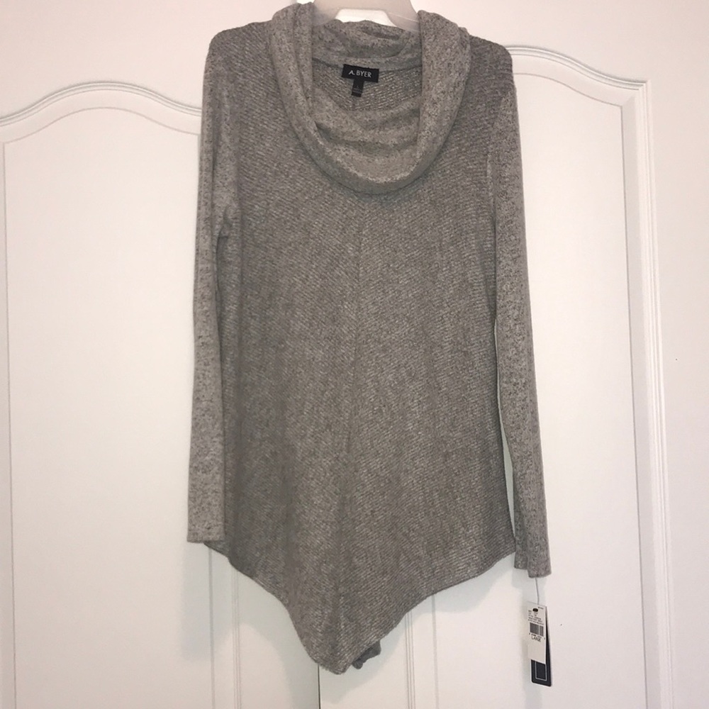 Super cute turtleneck